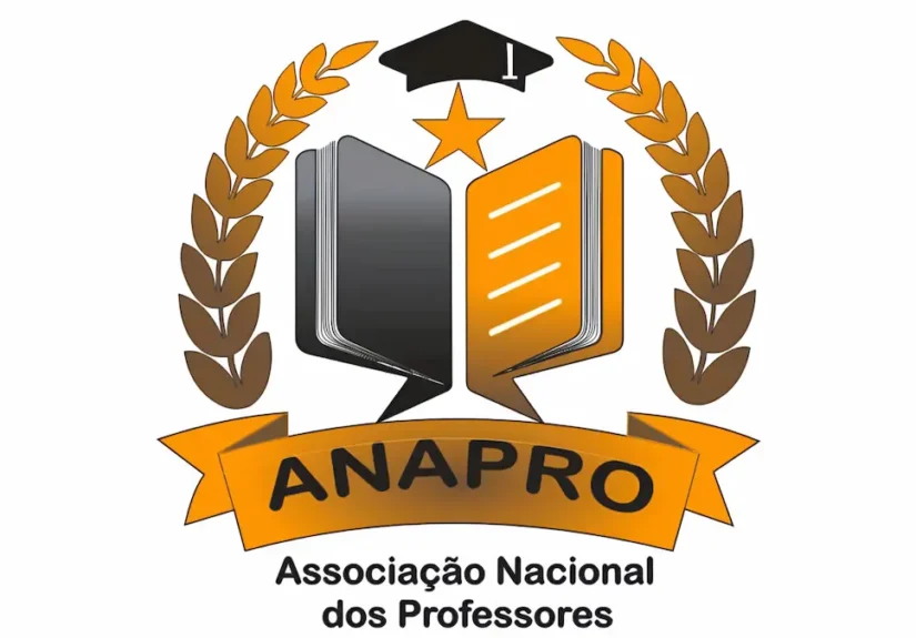 Professores da ANAPRO entregam manifesto ao PR e anunciam paralisação caso não haja resposta em 15 dias