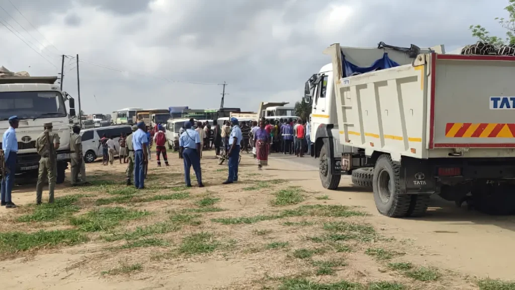 Transportadores Bloqueiam Quelimane em Protesto Contra Fiscalização